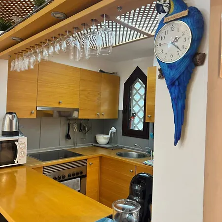3 Bedroom, Heated Pool, Free Parking * Costa Adeje (Tenerife)