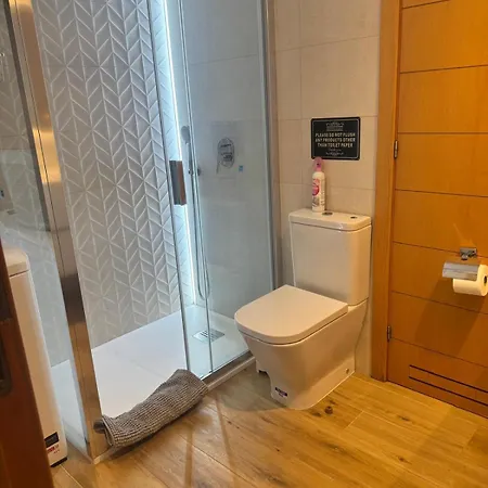 Apartamento 3 Bedroom, Heated Pool, Free Parking *