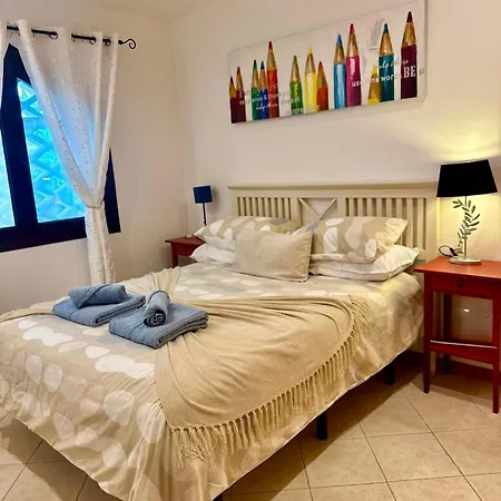 3 Bedroom, Heated Pool, Free Parking Apartamento *